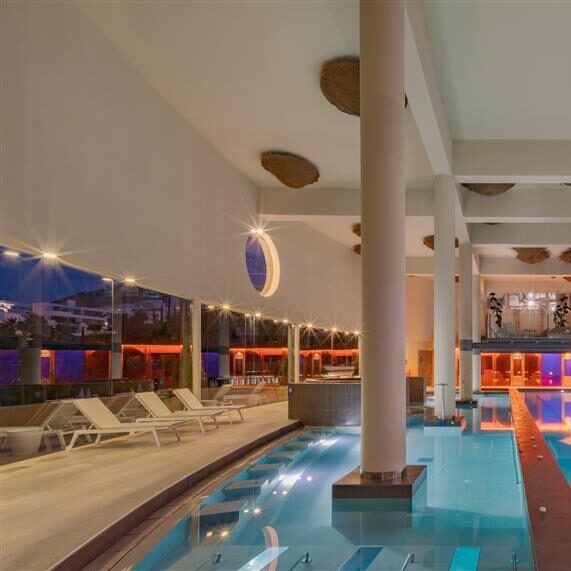 piscina Higuerón Resort
